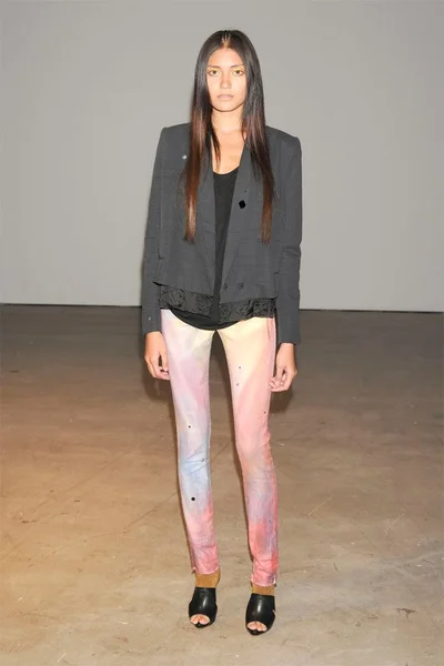 Look 9